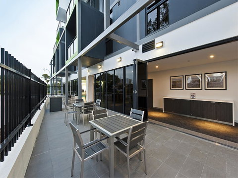 Quest Rockingham - E Caravan Parks 6