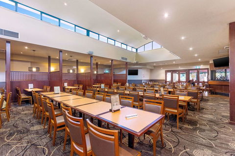 Quality Hotel Bayswater - E Caravan Parks 3