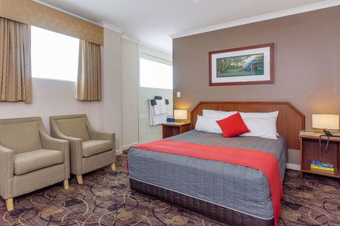 Quality Hotel Bayswater - E Caravan Parks 10
