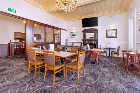 Quality Hotel Bayswater - E Caravan Parks 16