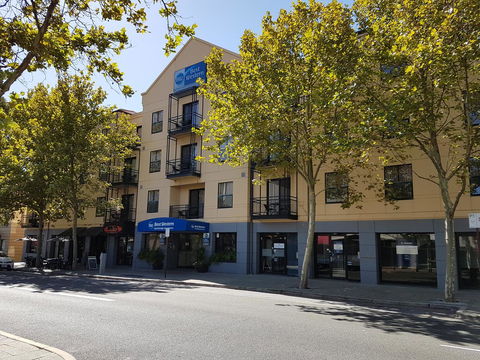 Best Western Northbridge Apartments - E Caravan Parks 1