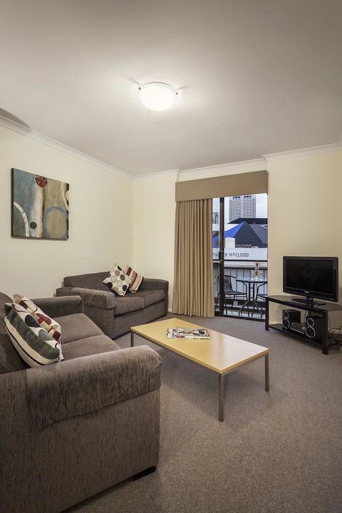 Best Western Northbridge Apartments - E Caravan Parks 11
