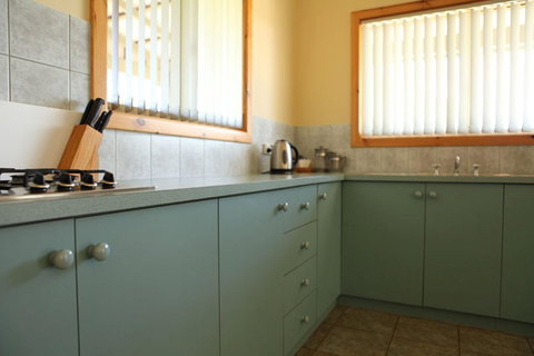 Riverside Retreat Chalets, Walpole - E Caravan Parks 11