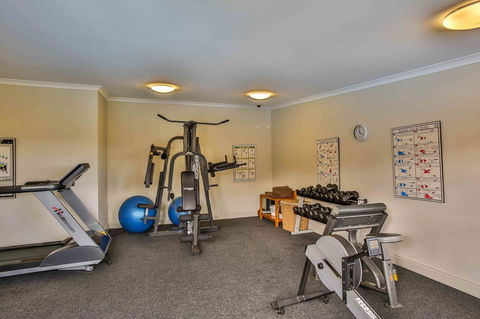 Moonlight Bay Suites - E Caravan Parks 15