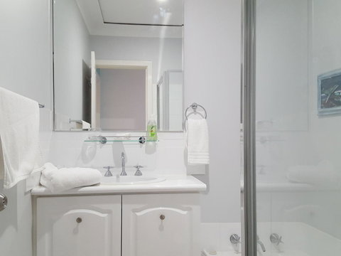 Palm Beach Bed & Breakfast - E Caravan Parks 6