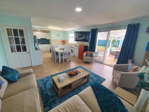 Palm Beach Bed & Breakfast - E Caravan Parks 16