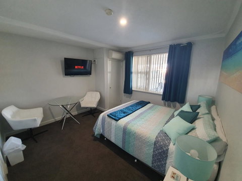 Palm Beach Bed & Breakfast - E Caravan Parks 27