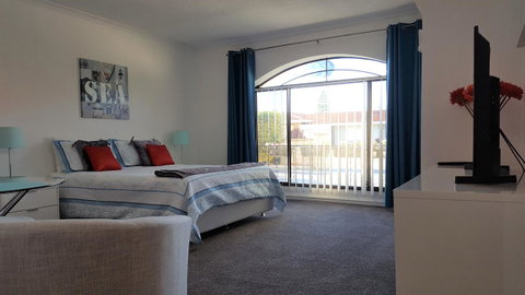 Palm Beach Bed & Breakfast - E Caravan Parks 29