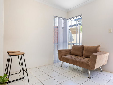 Cooper Street - E Caravan Parks 30