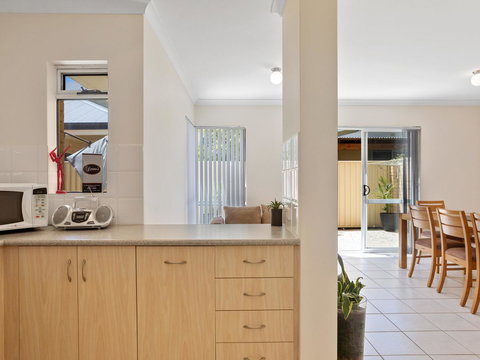Cooper Street - E Caravan Parks 32