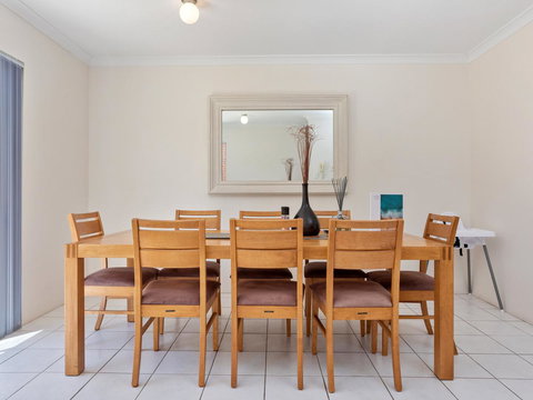 Cooper Street - E Caravan Parks 33