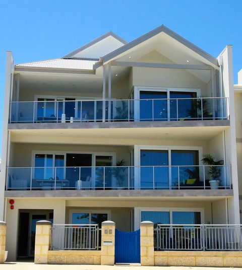 Studio Style Mindarie Marina - E Caravan Parks 9