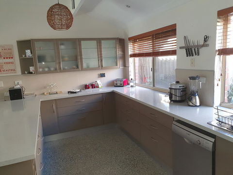 The Entertainer - E Caravan Parks 6