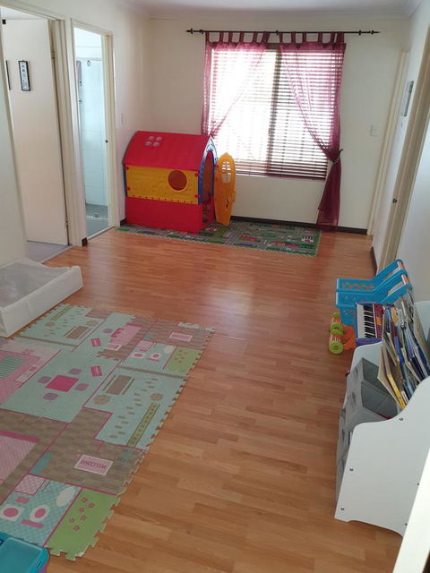 The Entertainer - E Caravan Parks 19