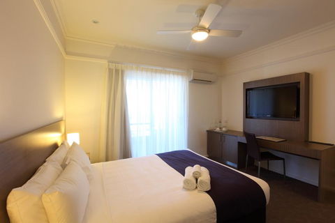 Cottesloe Beach Hotel - E Caravan Parks 16