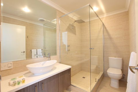 Cottesloe Beach Hotel - E Caravan Parks 10