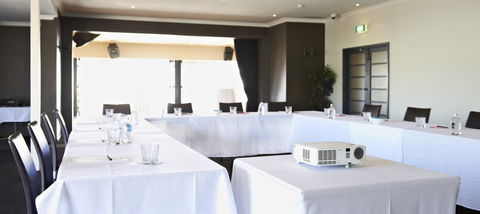 Cottesloe Beach Hotel - E Caravan Parks 32