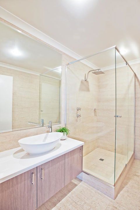 Cottesloe Beach Hotel - E Caravan Parks 26