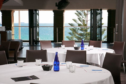 Cottesloe Beach Hotel - E Caravan Parks 20