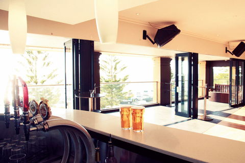 Cottesloe Beach Hotel - E Caravan Parks 22