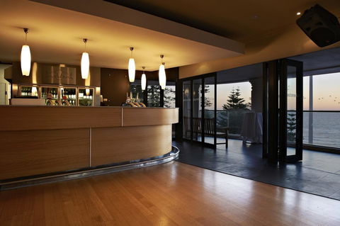 Cottesloe Beach Hotel - E Caravan Parks 33
