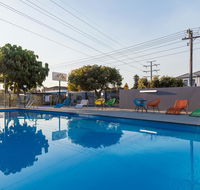 Batavia Apartments - E Caravan Parks