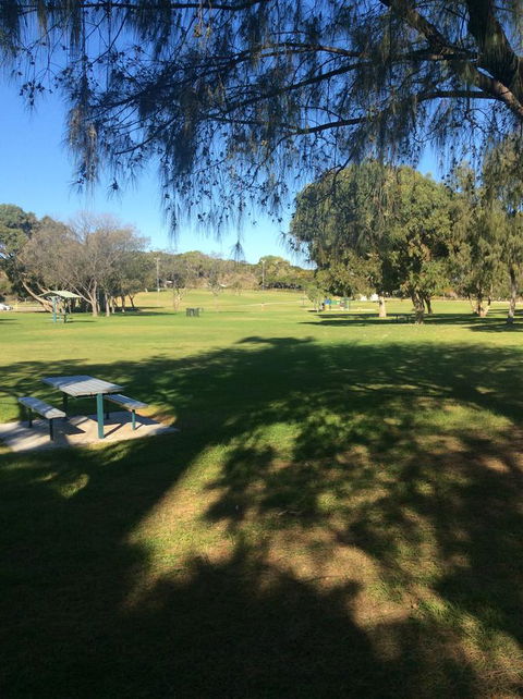 Crossland House - E Caravan Parks 2