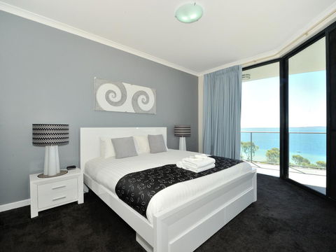Nautilus By Rockingham Apartments - E Caravan Parks 4