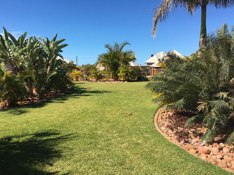 Exmouth 4 Escape - E Caravan Parks 17