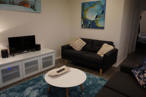 Exmouth 4 Escape - E Caravan Parks 11