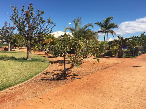 Exmouth 4 Escape - E Caravan Parks 24