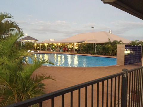Exmouth 4 Escape - E Caravan Parks 18