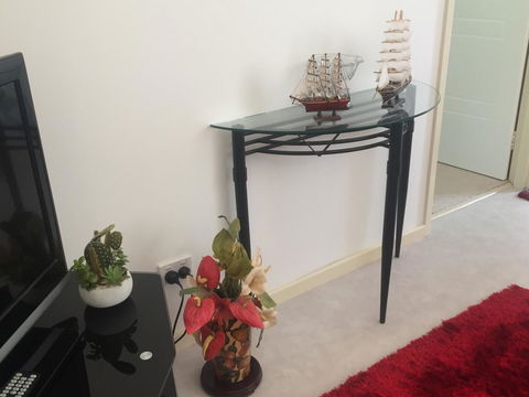 Bright & Beautiful Home On The Hills! - E Caravan Parks 6