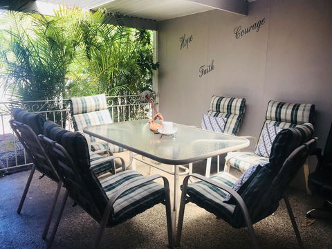 Swan Valley Rest Cottage - E Caravan Parks 11