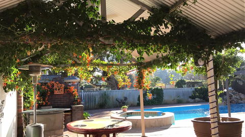 Swan Valley Rest Cottage - E Caravan Parks 0