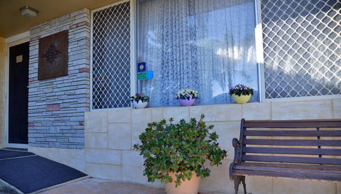 Palms Bed & Breakfast - E Caravan Parks 5