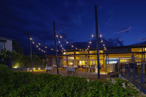 Mantarays Ningaloo Beach Resort - E Caravan Parks 9