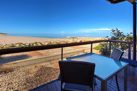Mantarays Ningaloo Beach Resort - E Caravan Parks 22
