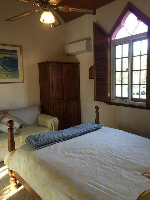 RoseMoore Bed & Breakfast - E Caravan Parks 5