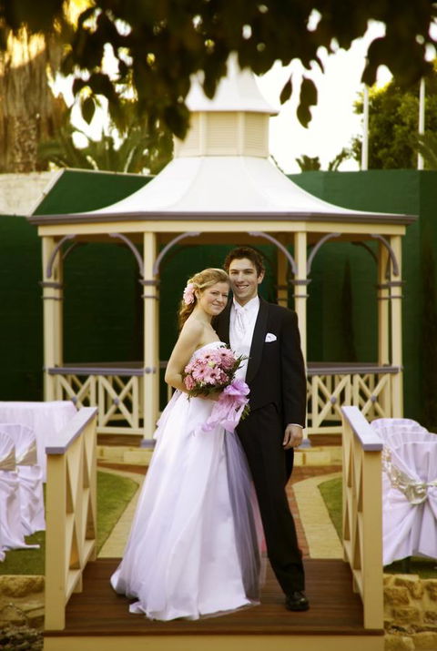 Atrium Hotel Mandurah - E Caravan Parks 40