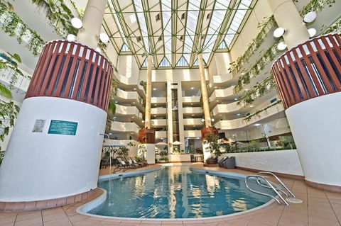 Atrium Hotel Mandurah - E Caravan Parks 0