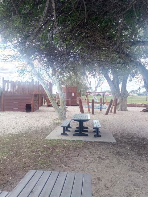 Kalbarri Edge Resort - E Caravan Parks 24