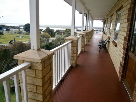 Baywatch Retreat Augusta - E Caravan Parks 28