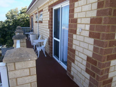Baywatch Retreat Augusta - E Caravan Parks 32