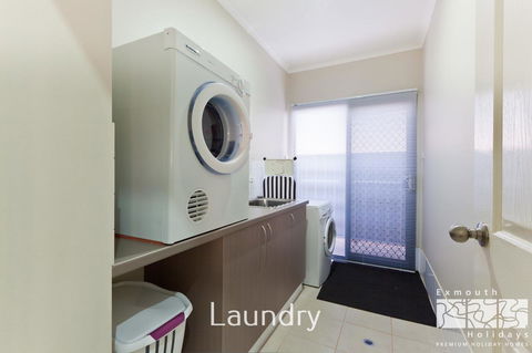 3 Kestrel Place - E Caravan Parks 16