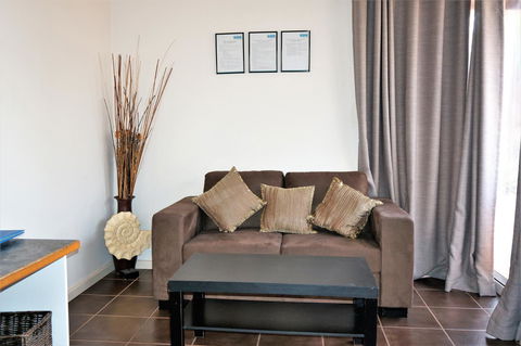 Osprey Holiday Village Unit 213 1 Bedroom - E Caravan Parks 4
