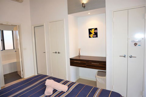 Osprey Holiday Village Unit 203 1 Bedroom - E Caravan Parks 8