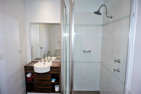 Osprey Holiday Village Unit 203 1 Bedroom - E Caravan Parks 9