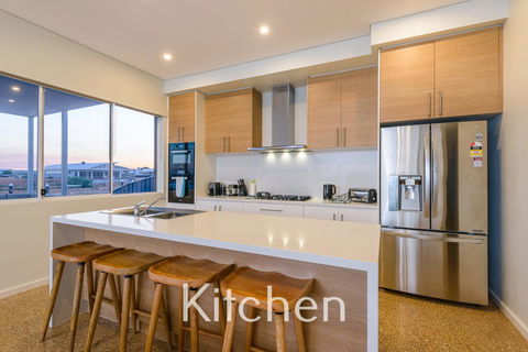 32 Corella Court - E Caravan Parks 4