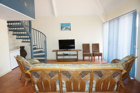 Osprey Holiday Village Unit 119 - E Caravan Parks 2